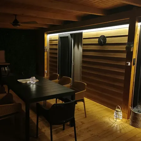 Kamp Mobile Happy Family