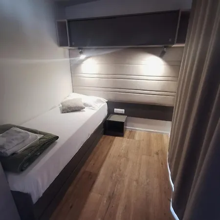 Mobile Happy Family *