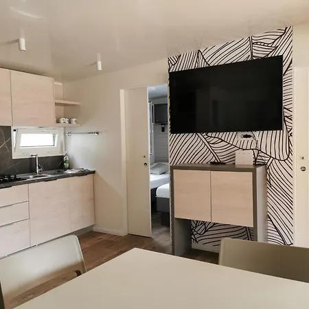 Mobile Happy Family 营地