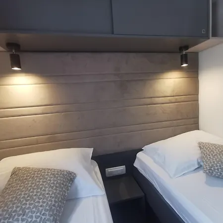 Kemping Mobile Happy Family *