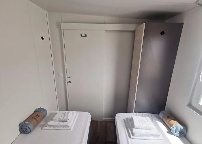 Camping Mobile Happy Family Šimuni