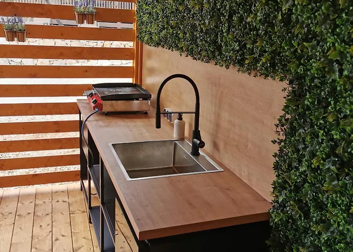 Camping Mobile Happy Family Šimuni