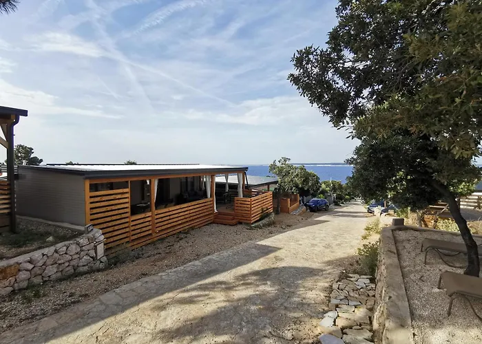 Camping Mobile Happy Family *